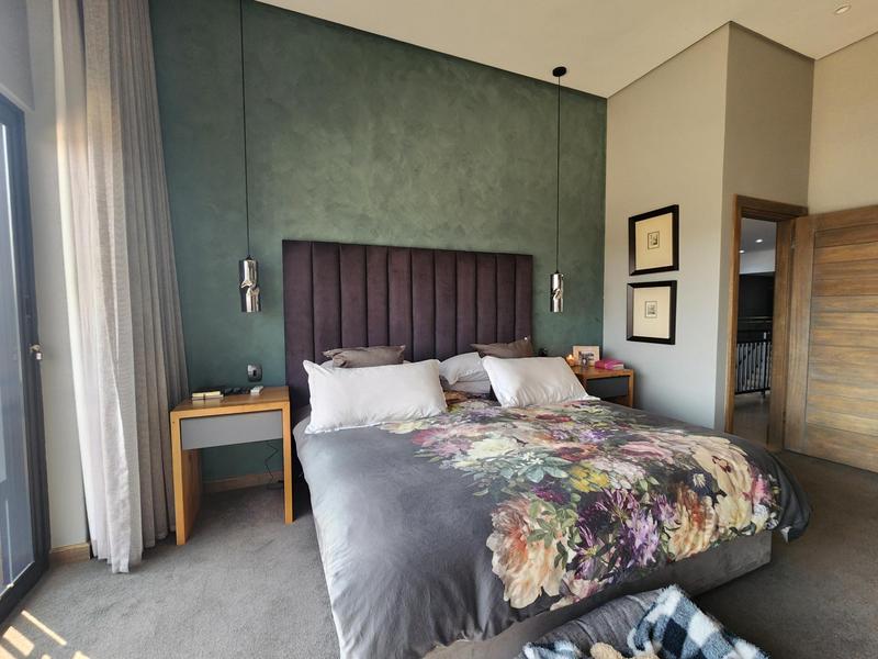 5 Bedroom Property for Sale in Heron Banks Golf Estate Free State